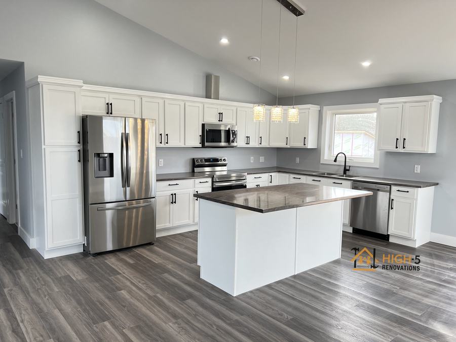 Finished kitchen cabinets by High-5 Renovations